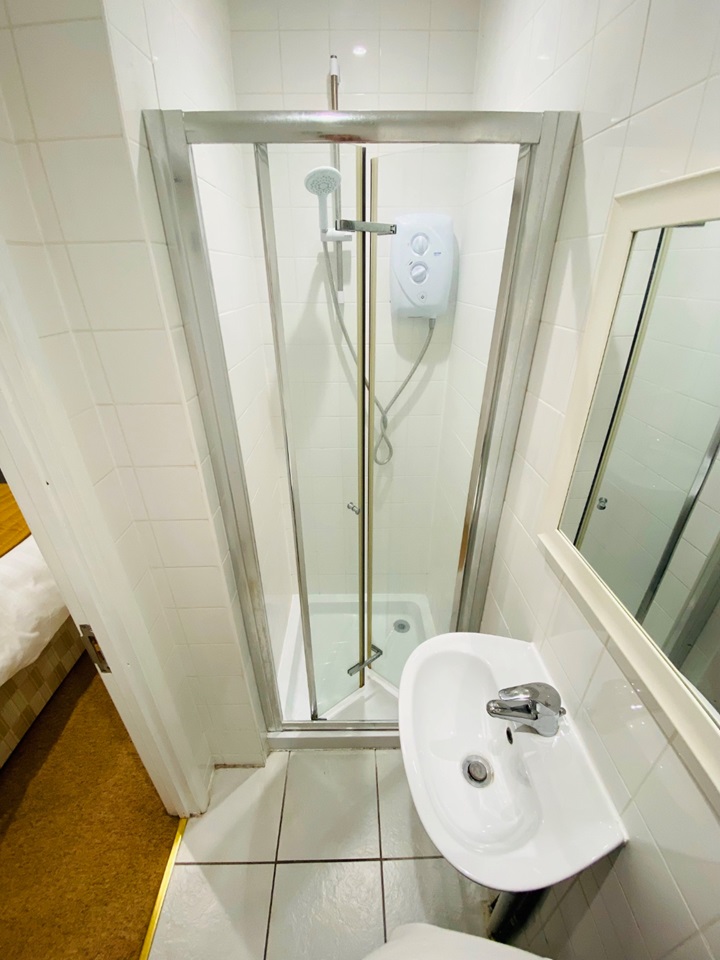 Additional image 3 of 6 Bed Semi-Detached House, Harefied Road, SO17, N1 7GU