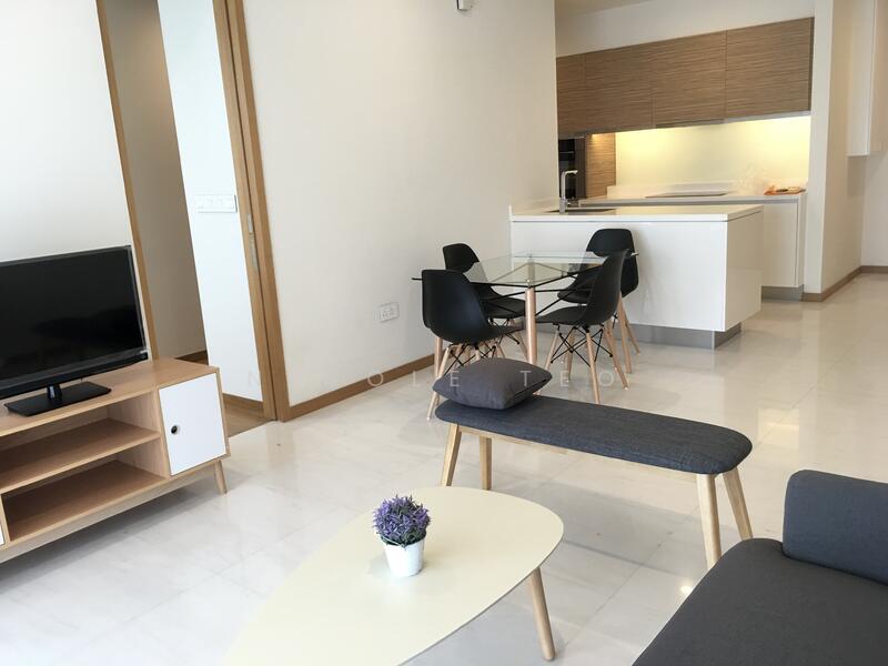 300 Beach Road photo 2