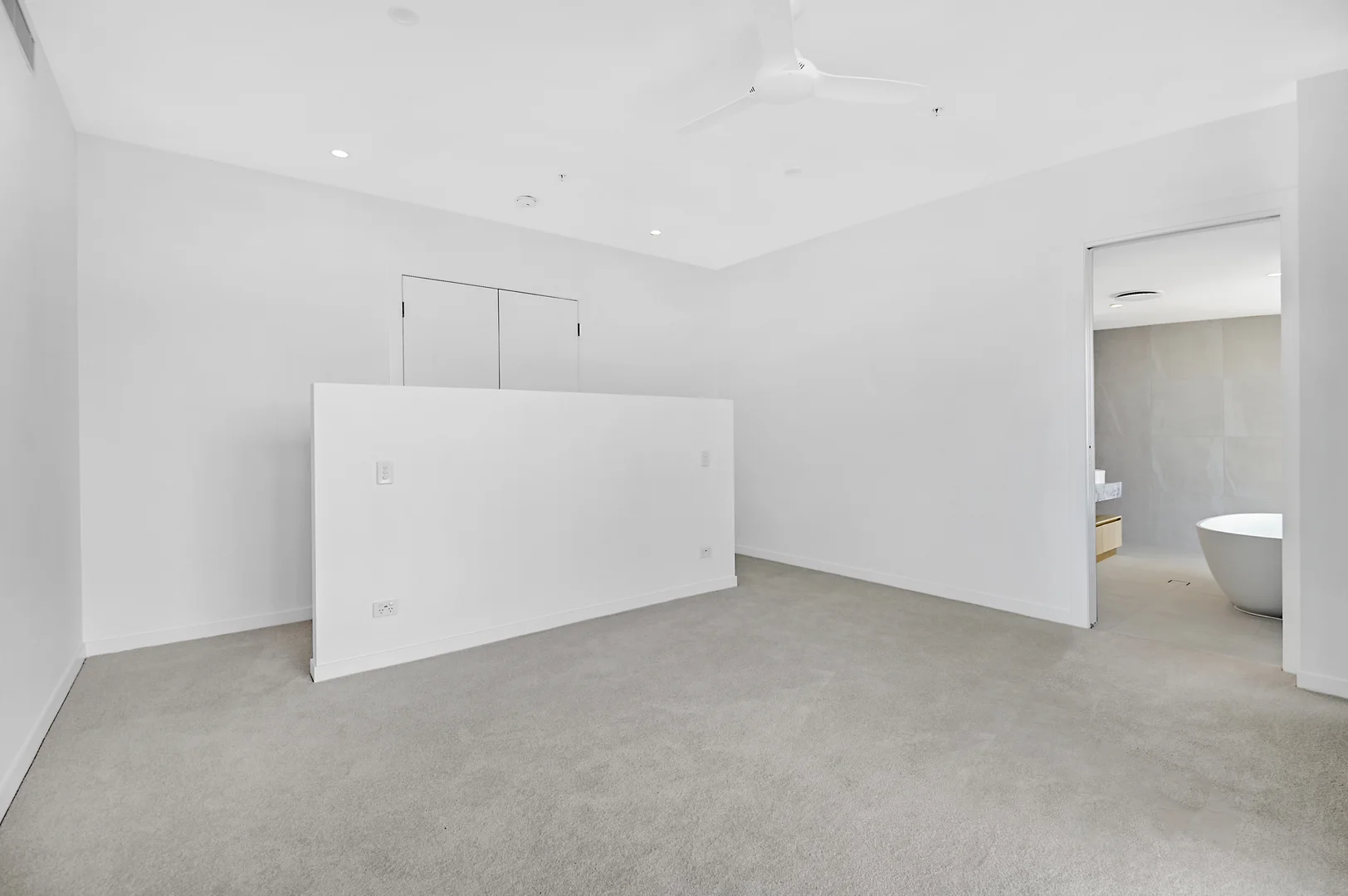 Additional image 4 of 2601/122 Surf Parade, Broadbeach QLD 4218