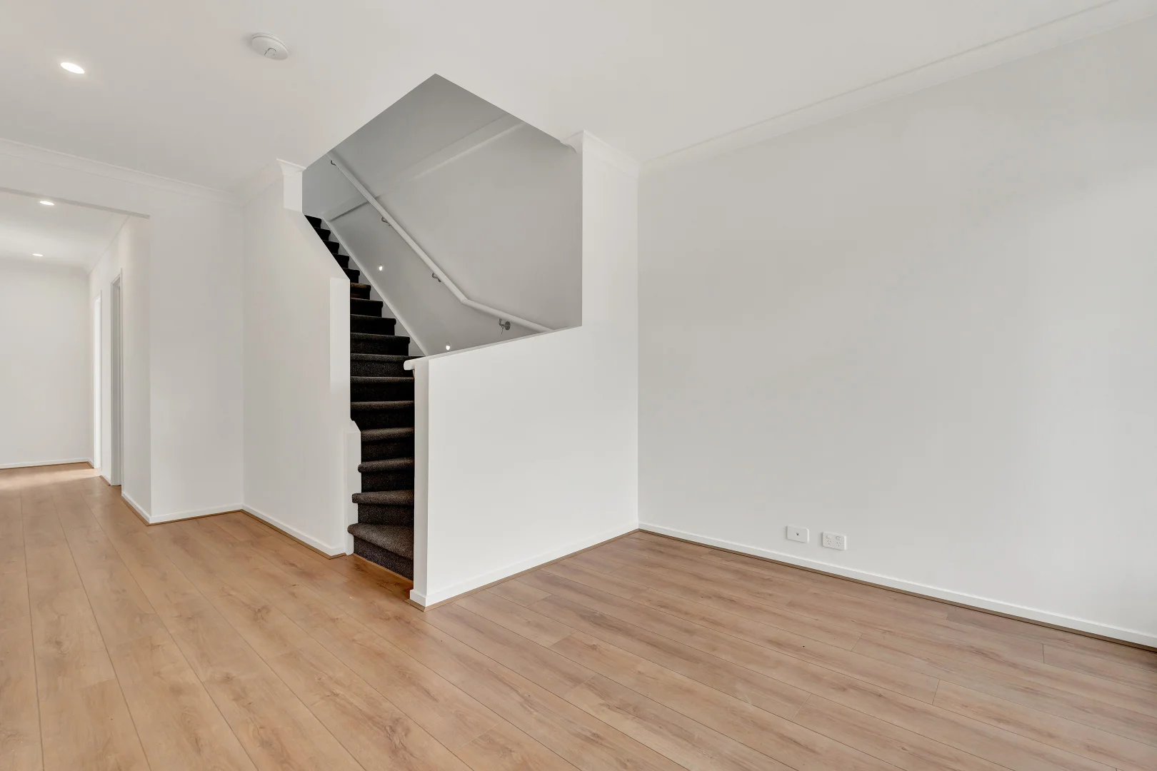 3 Brushton Street, Manor Lakes VIC 3024 photo 2
