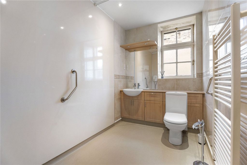 Additional image 15 of 4 bed flat for saleClarendon Crescent, West End, Edinburgh EH4