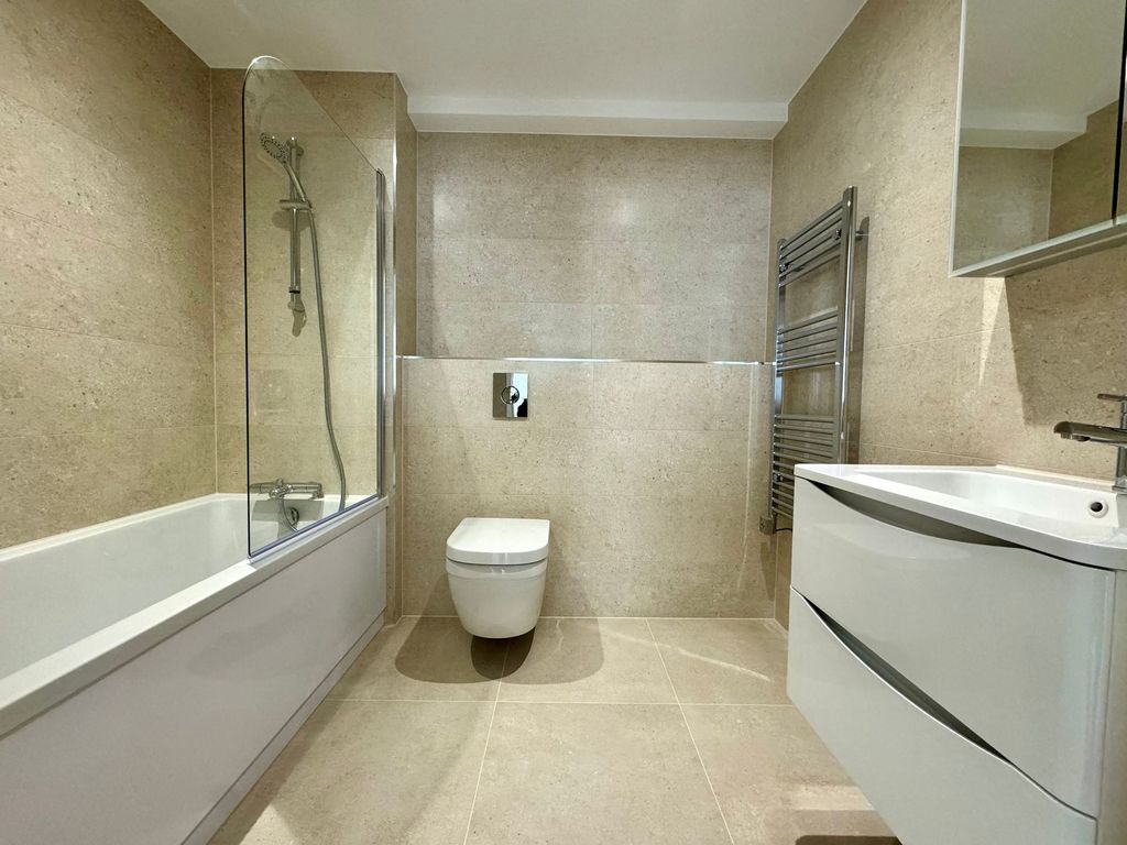 Additional image 12 of 2 bed property for sale3 Crahamel House, St Helier JE2