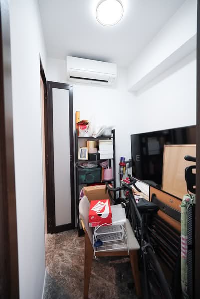 Additional image 13 of 13 Silat Avenue