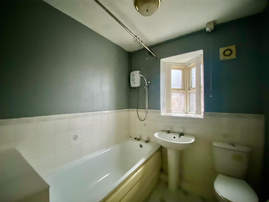 Additional image 9 of 3 bed semi-detached house for saleFoxglove Close, Liverpool L9