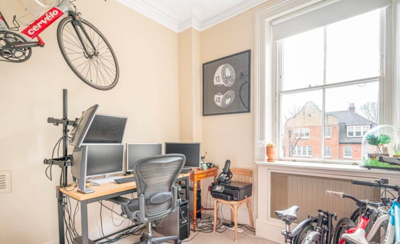 4 Bed Flat, Lyndhurst Road, NW3, N1 7GU photo 3