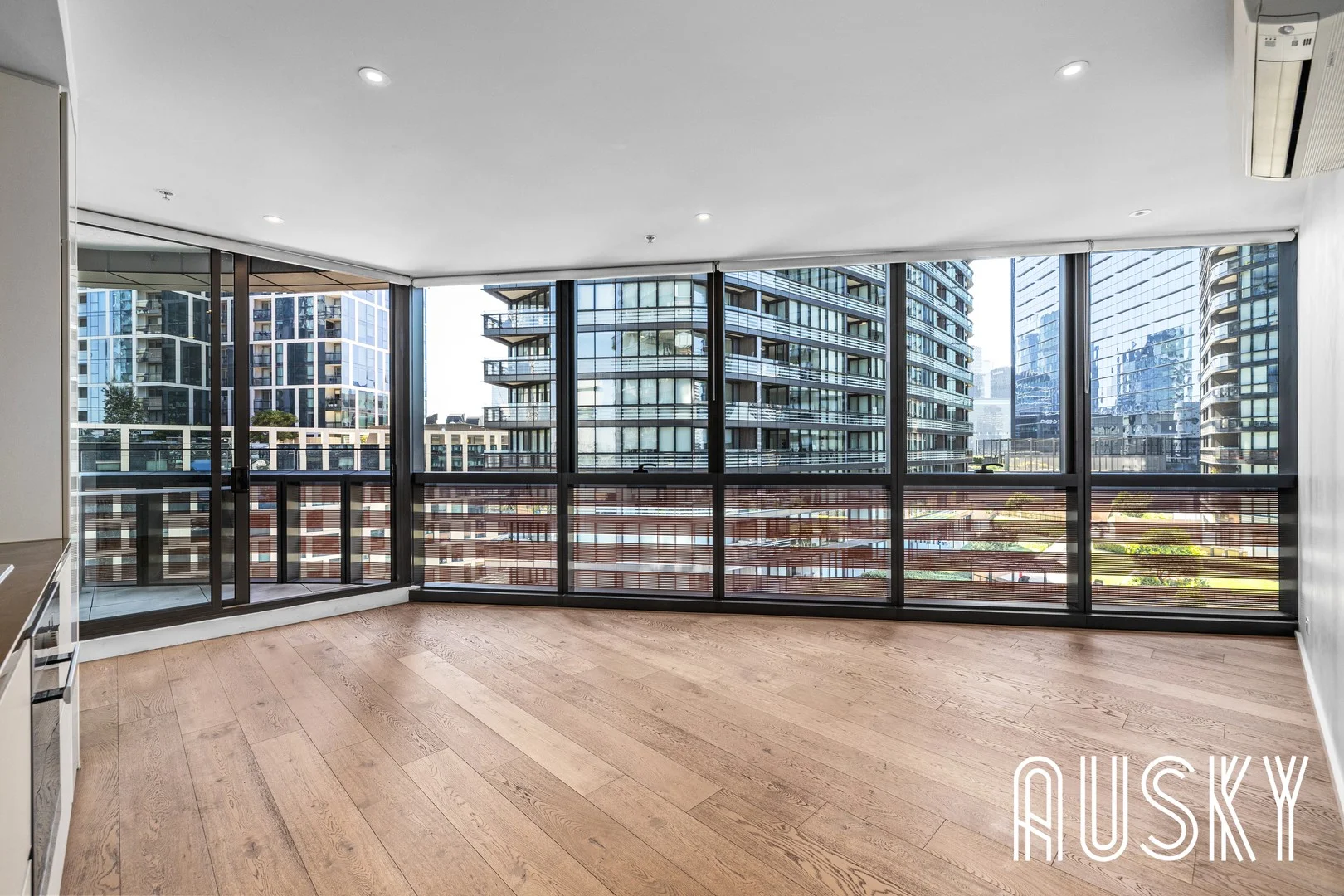 902S/889 Collins Street, Docklands VIC 3008