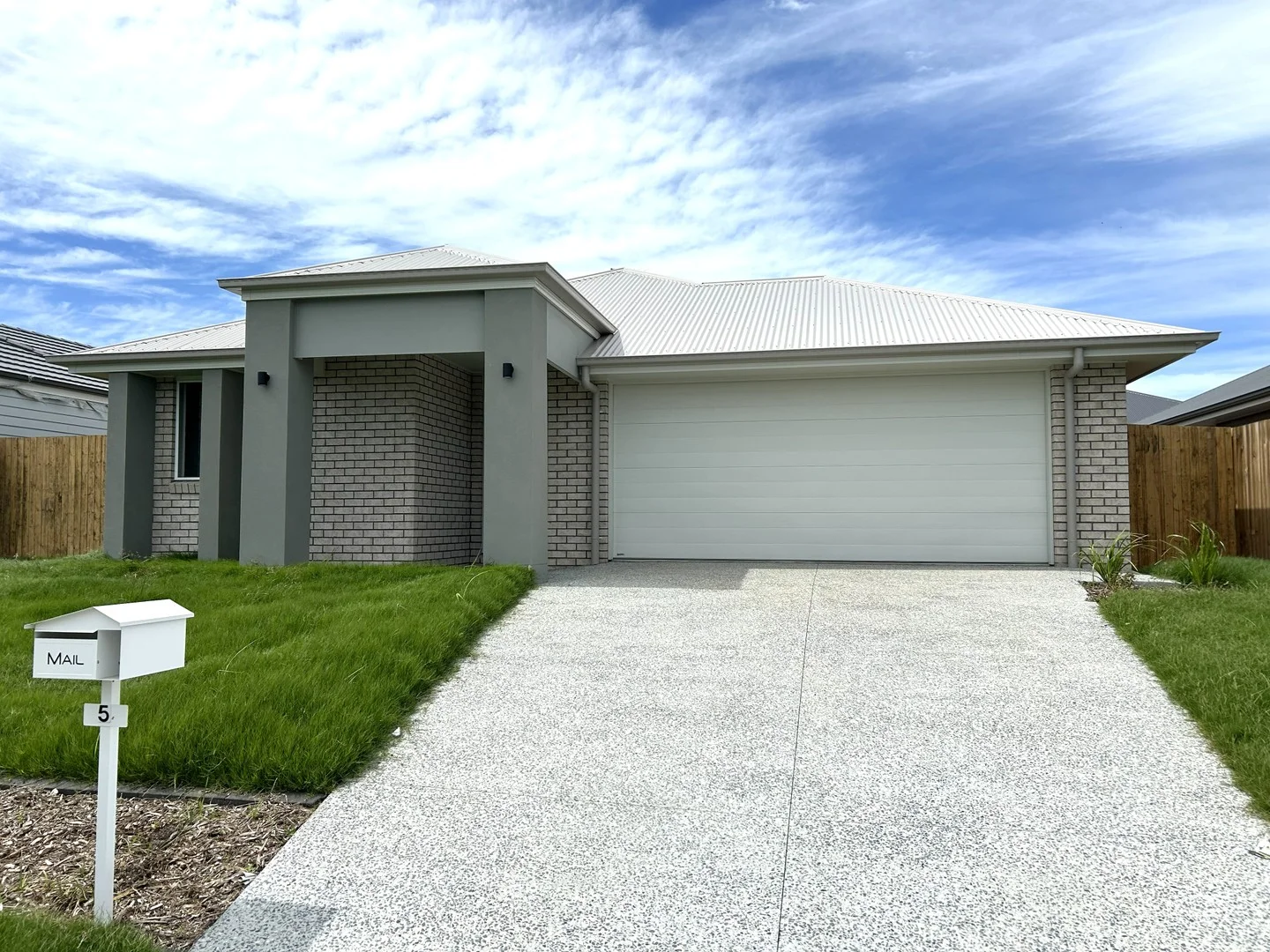5 Maddox Street, Logan Reserve QLD 4133