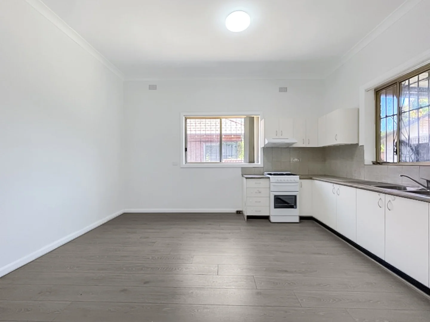 72 The Avenue, Granville NSW 2142