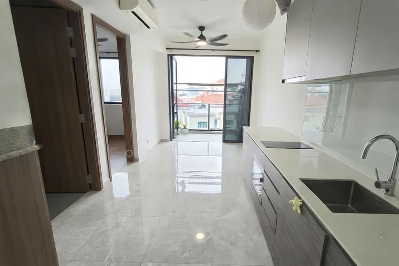 25 Stirling Road