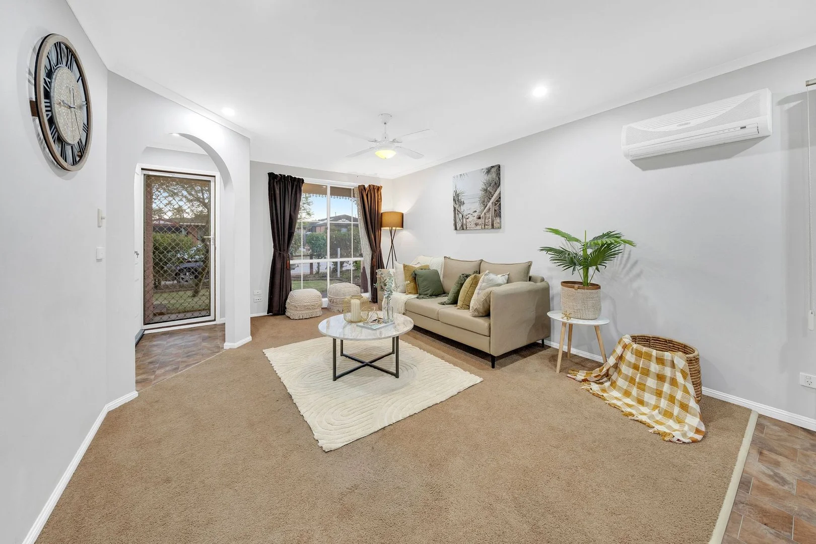 5 Kismet Close, Cranbourne West VIC 3977 photo 3