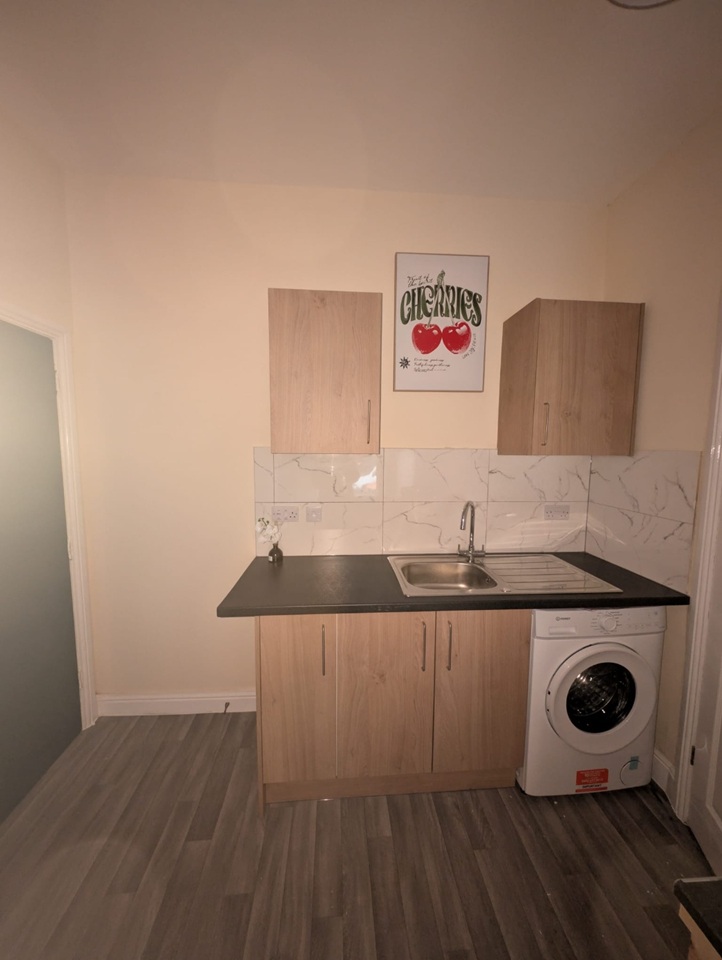 Room in a Shared House, Middleborough Road, CV1, N1 7GU photo 4