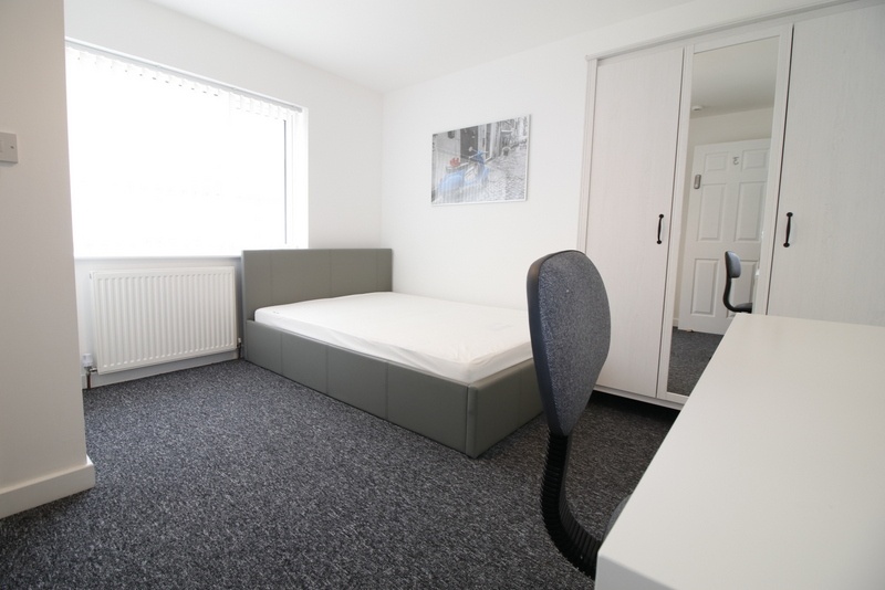 Room in a Shared House, Cornwall Road, CV1, N1 7GU photo 4
