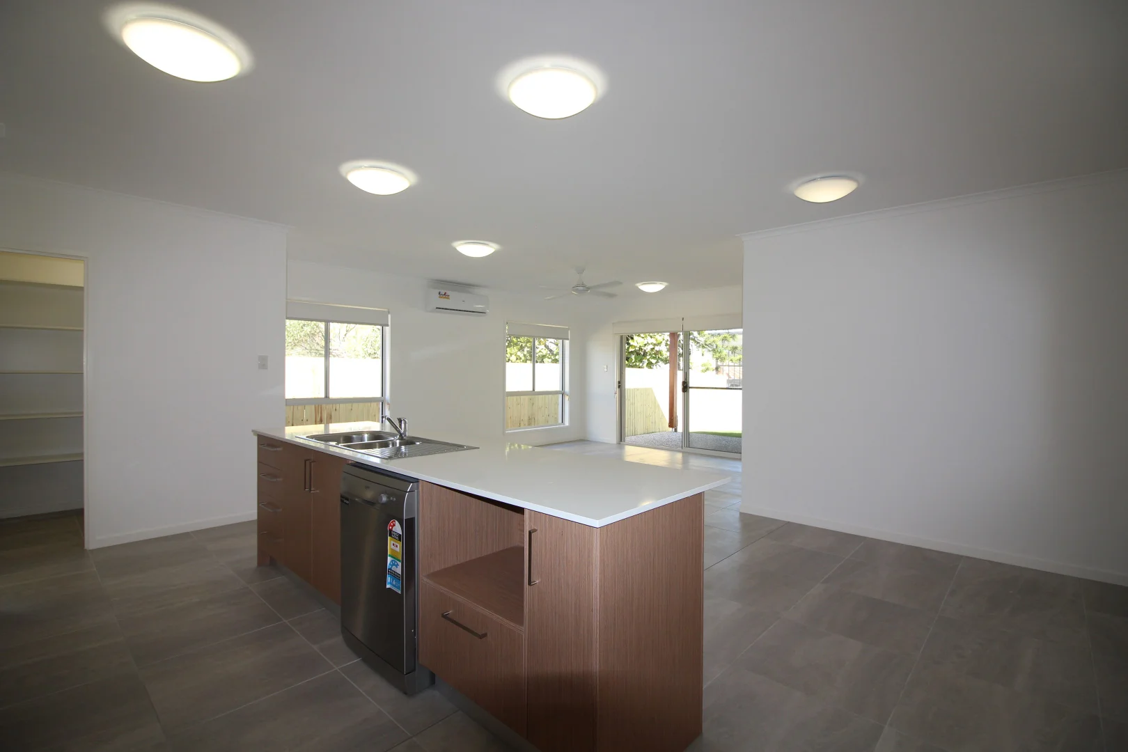 Additional image 3 of 9 Goodenia Place, Brighton QLD 4017