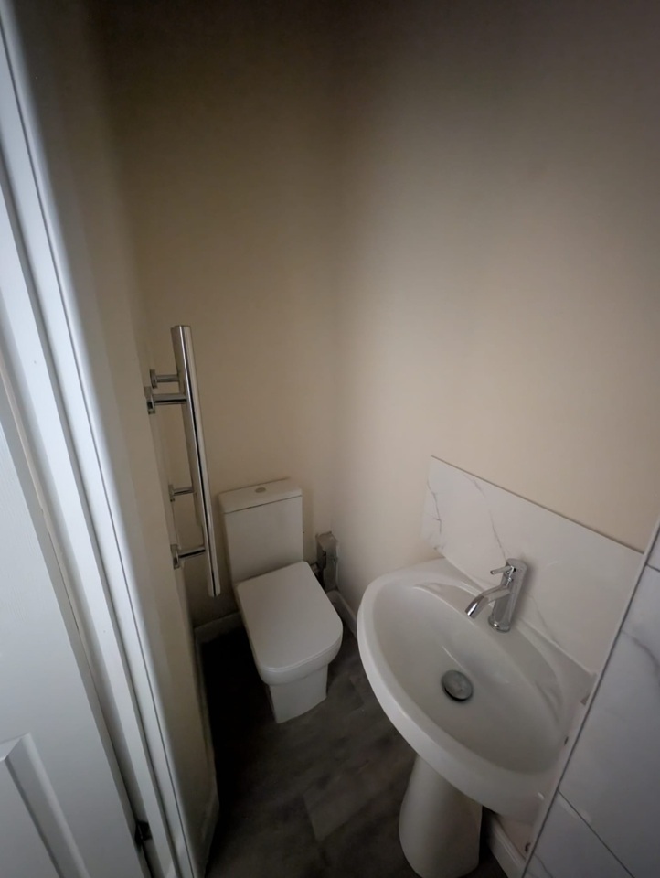 Room in a Shared House, Middleborough Road, CV1, N1 7GU photo 2
