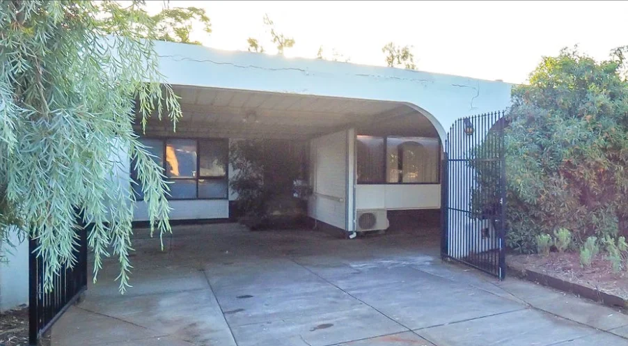 27 Somerset Road, Para Hills SA 5096