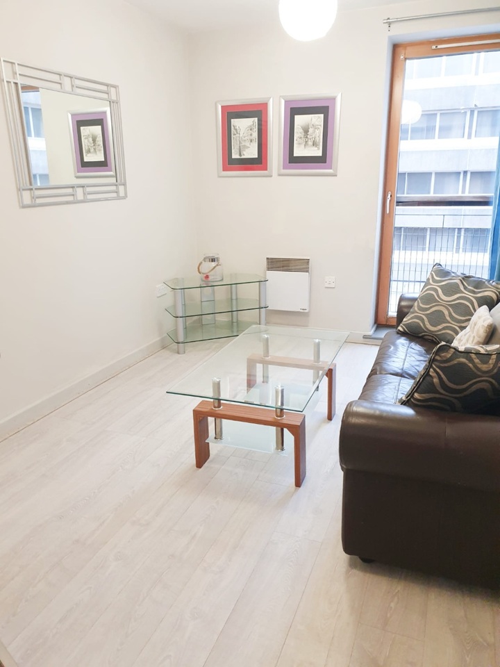 2 Bed Flat, Priory Place, CV1, N1 7GU photo 2
