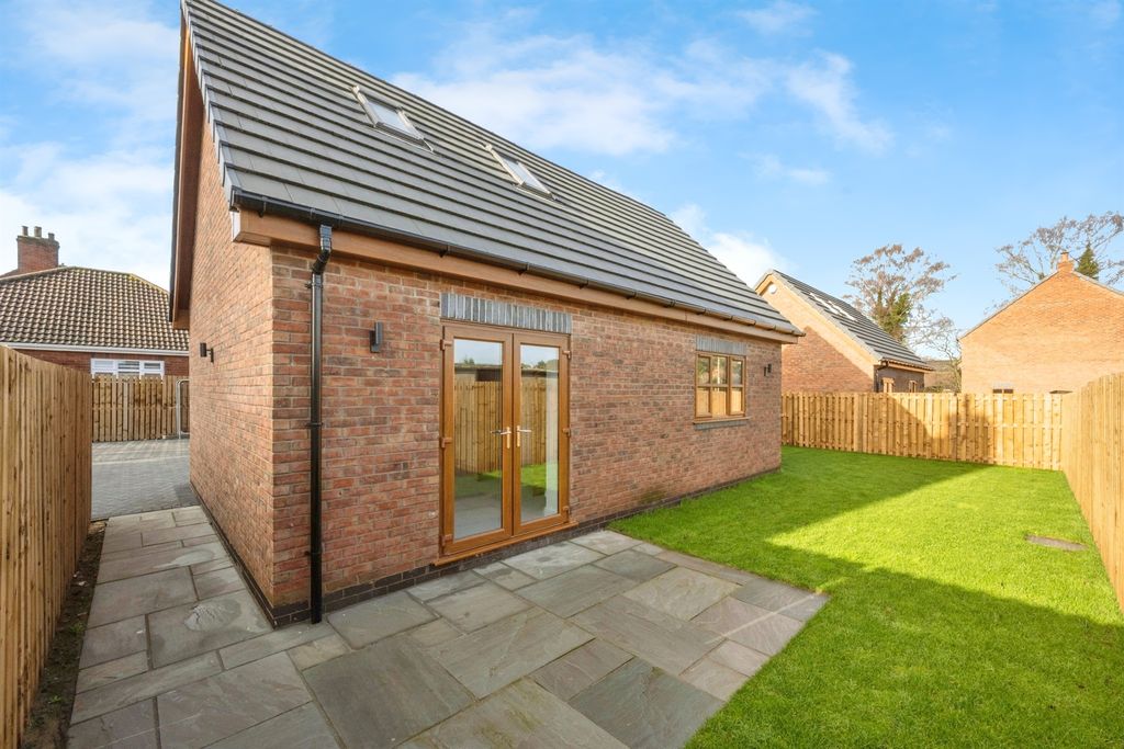 Additional image 16 of 2 bed detached bungalow for saleBrigg Road, Broughton, Brigg DN20
