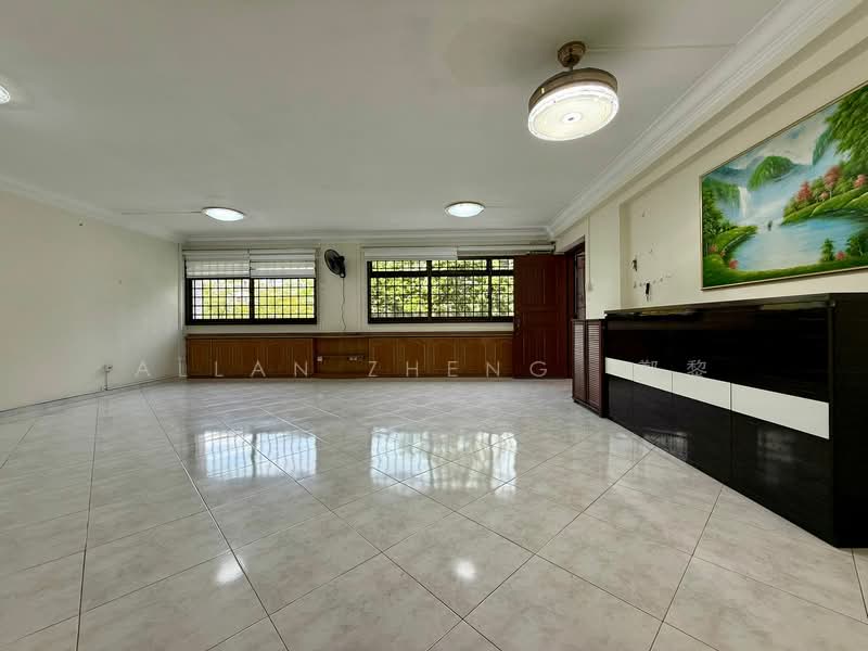 793 Woodlands Avenue 6 photo 2