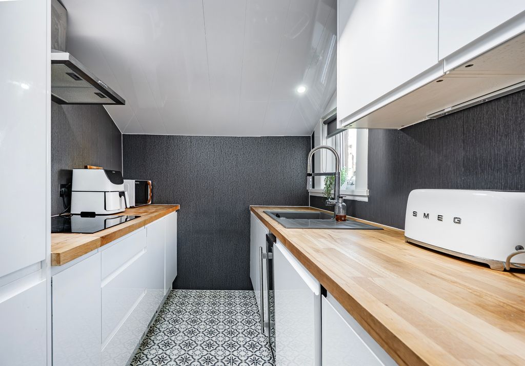 Additional image 16 of 2 bed flat for saleBalvaird Drive, Rutherglen, Glasgow G73