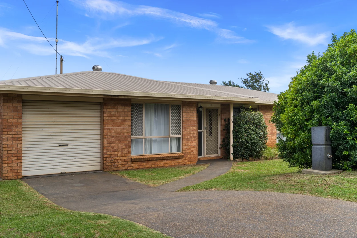 11 Kurrajong Street, Newtown QLD 4350