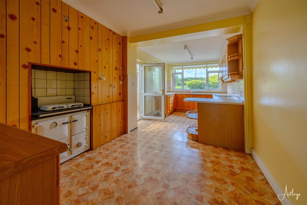 Additional image 9 of 3 bed semi-detached house for saleReigit Lane, Murton, Swansea SA3