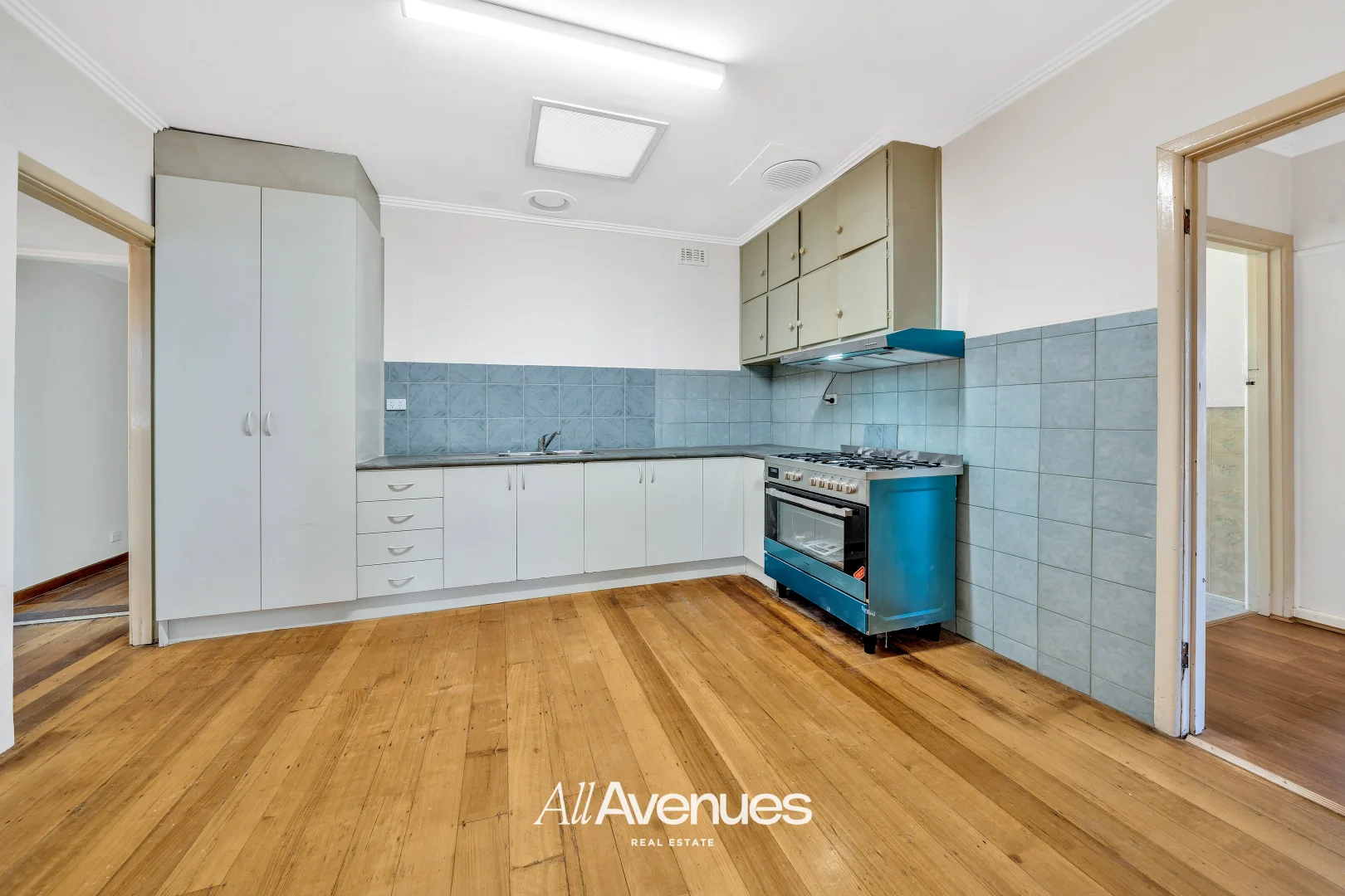 11 Phillip Ave, Springvale VIC 3171 photo 2