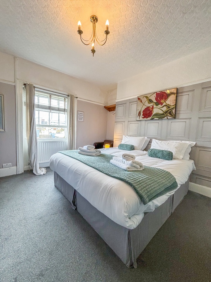 Additional image 4 of 1 Bed Flat, Deluxe Hotel Rooms, BN3, N1 7GU