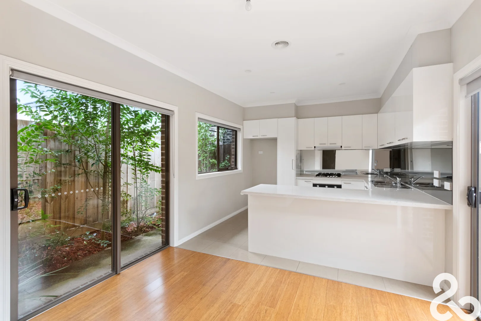 Additional image 2 of 5/105 Purinuan Road, Reservoir VIC 3073