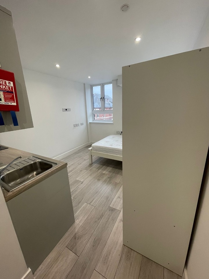 Additional image 7 of Studio Flat, Queens Road, CV1, N1 7GU