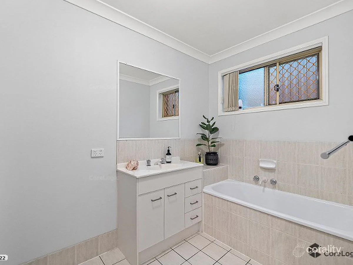 Additional image 8 of 6 Gleditsia Close, Regents Park QLD 4118