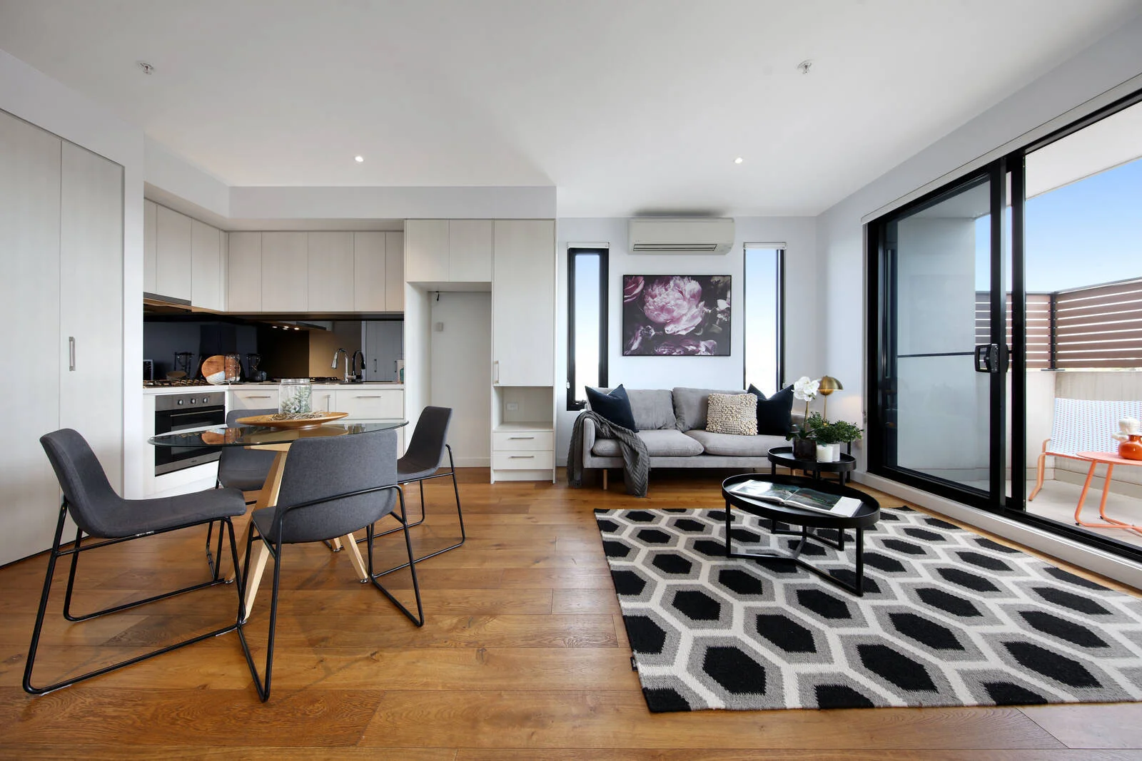 206/61 Lees Street, McKinnon VIC 3204