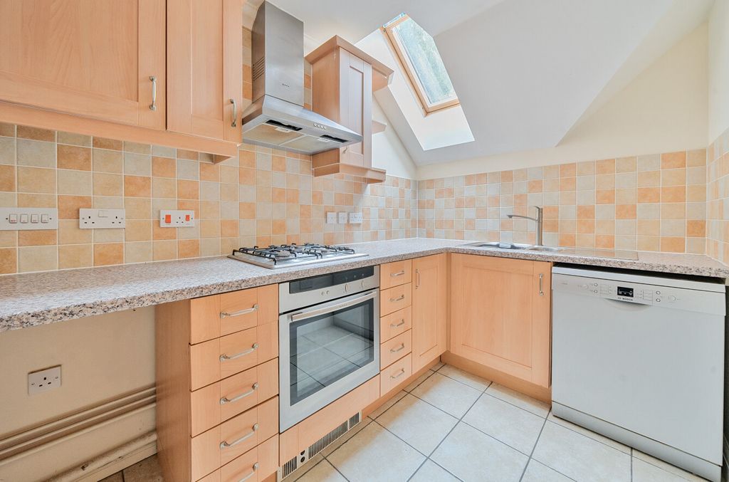 Additional image 3 of 2 bed flat for saleLower Lane, Bishops Waltham, Southampton, Hampshire SO32