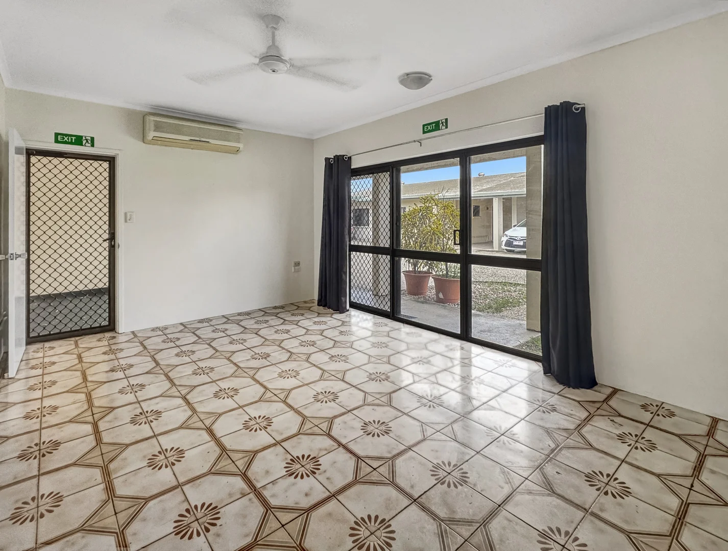 Additional image 2 of 3/193-195 Spence Street, Bungalow QLD 4870