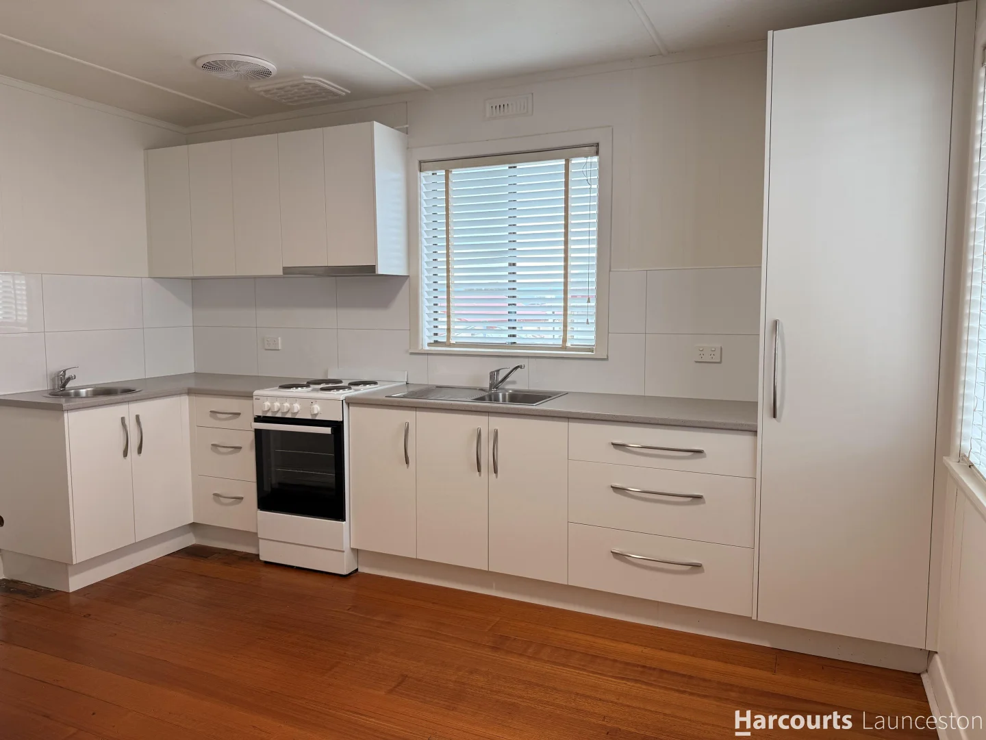 Additional image 3 of 11 Eyre Street, Mayfield TAS 7248