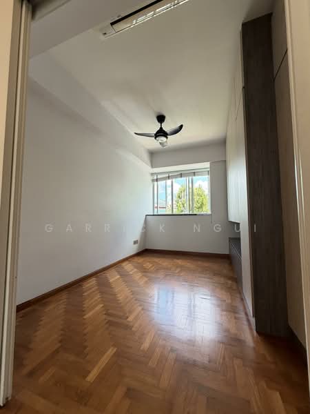 The Warren // Beautifully well kept unit photo 5