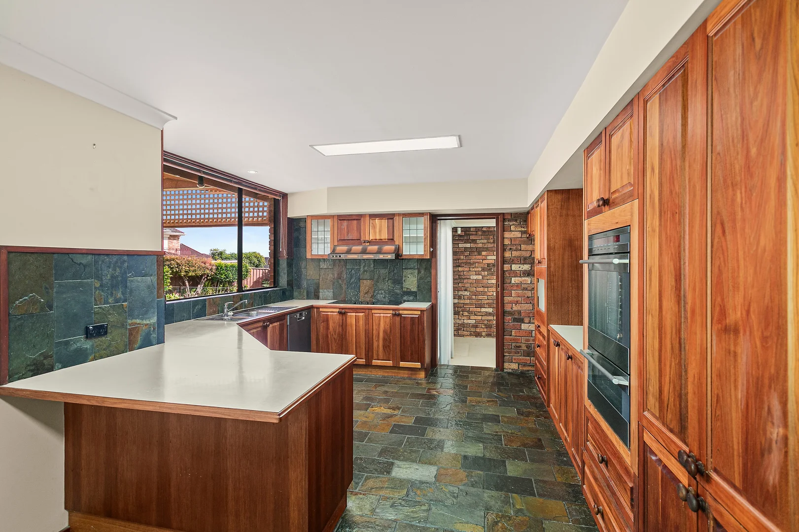 Additional image 3 of 12 Jarrah Close, Alfords Point NSW 2234
