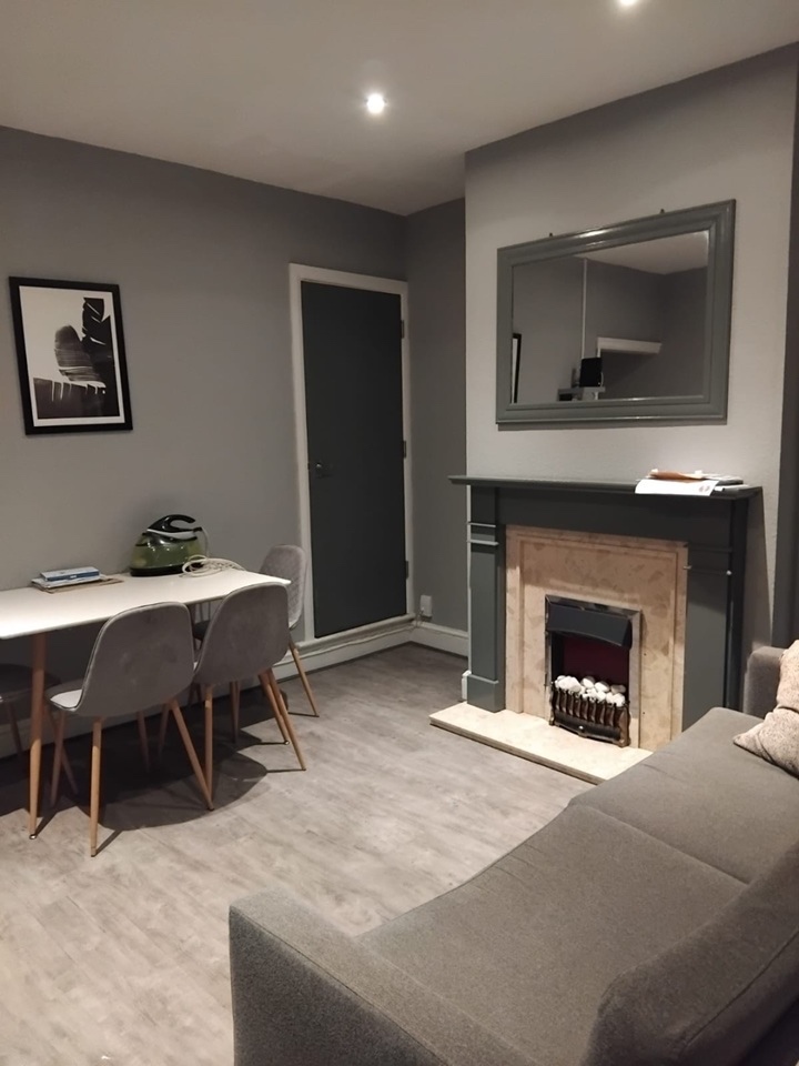 5 Bed Semi-Detached House, Nightingale Road, DE24, N1 7GU