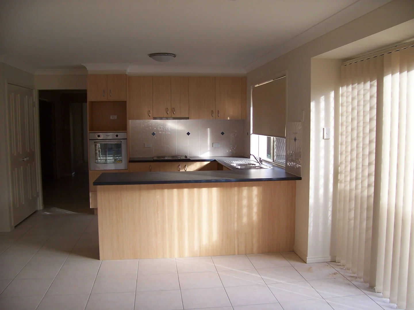 2 Ghostgum Close, Taigum QLD 4018 photo 2