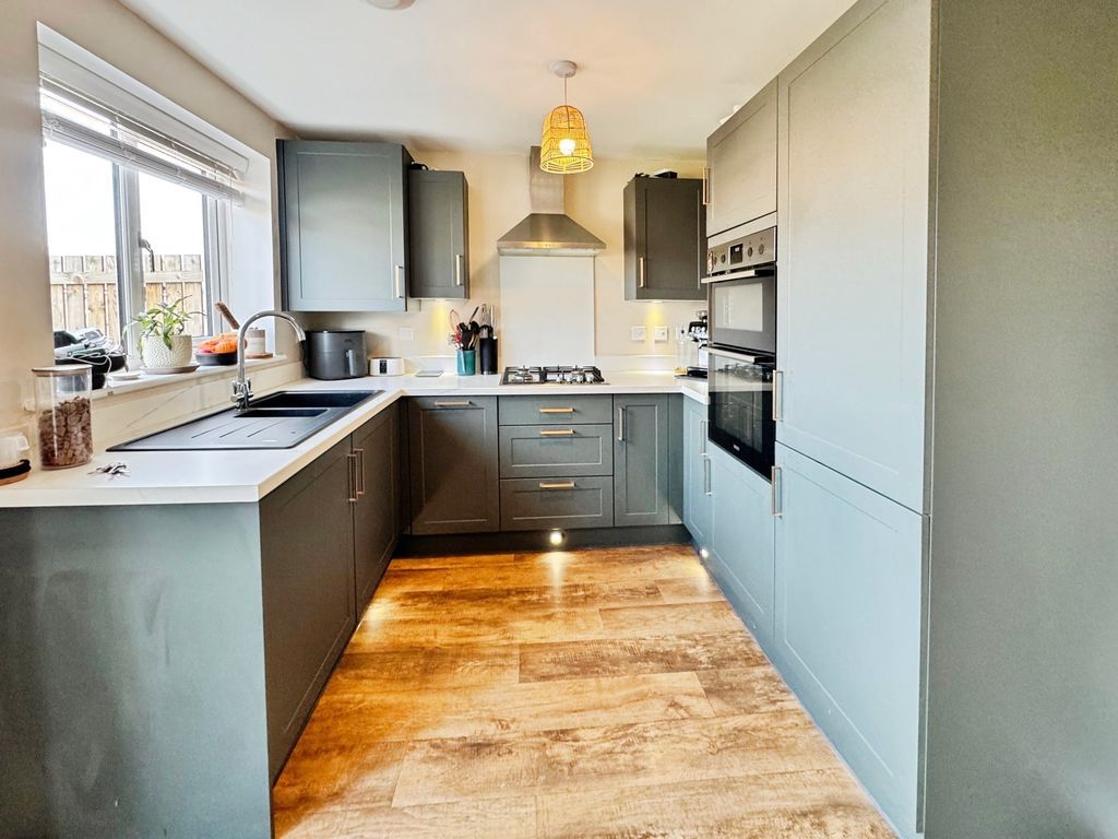 Additional image 2 of 3 bed town house for saleWagtail Gardens, Ryton NE40