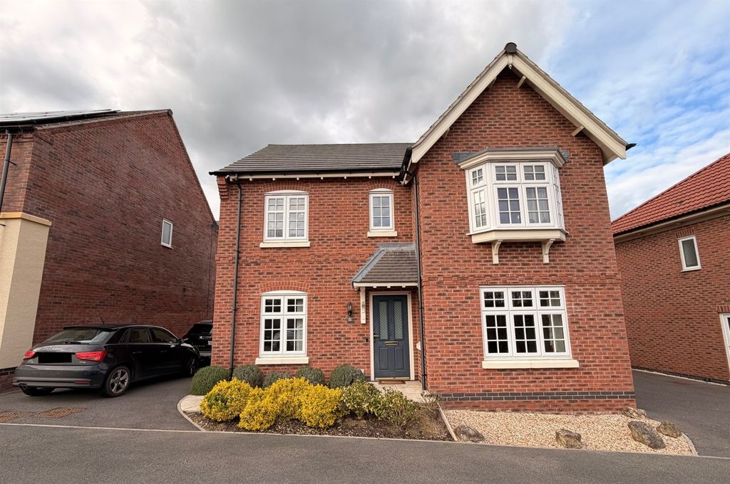 4 bed detached house for saleEaston Close, Melton Mowbray LE13