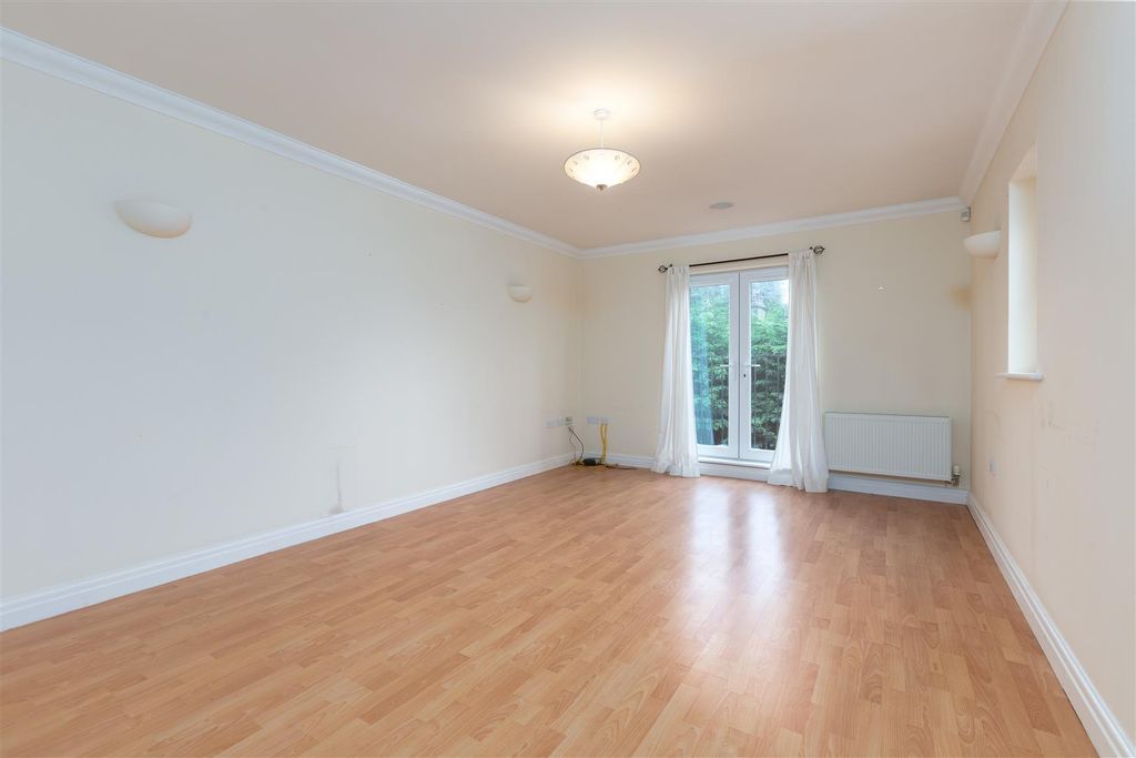 Additional image 5 of 2 bed flat for saleStrands Farm Court, Hornby, Lancaster LA2