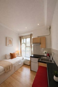 High Street, London W3, Studio to rent