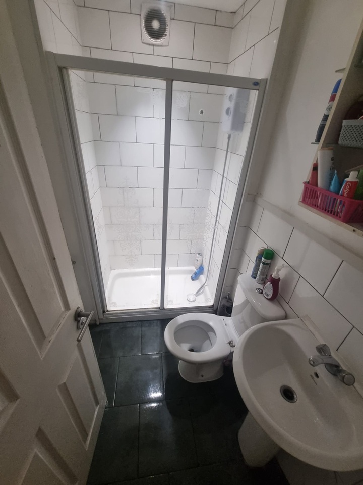 Room in a Shared Flat, Ross Street, CB1, N1 7GU photo 4