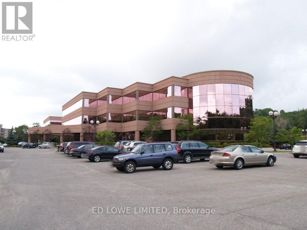 126 Wellington Street West, Barrie, ON, L4N1K9