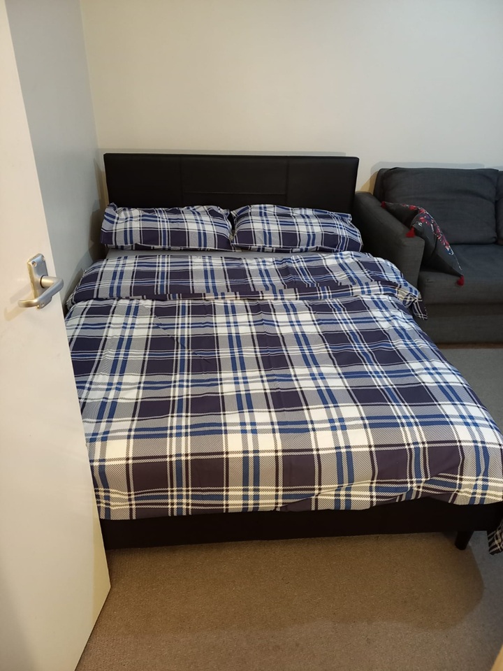 3 Bed Flat, The Triangle, EC1V, N1 7GU photo 2