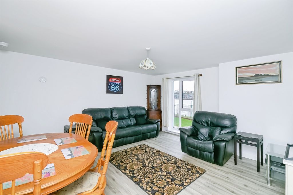 Additional image 8 of 2 bed flat for saleFfordd Wallace, Barry CF63