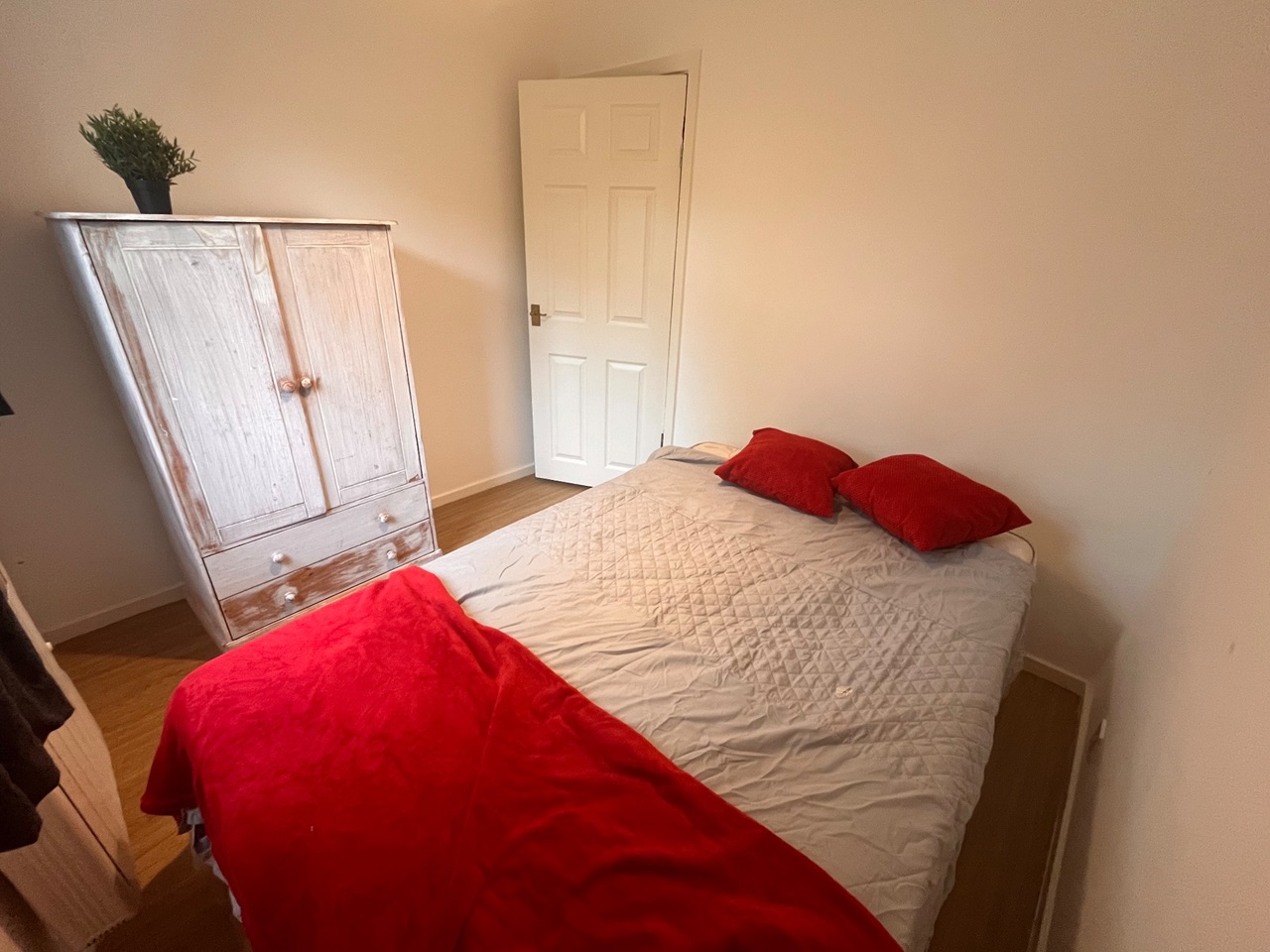 Additional image 12 of 2 Bed Flat, Southcote Road, RG30, N1 7GU