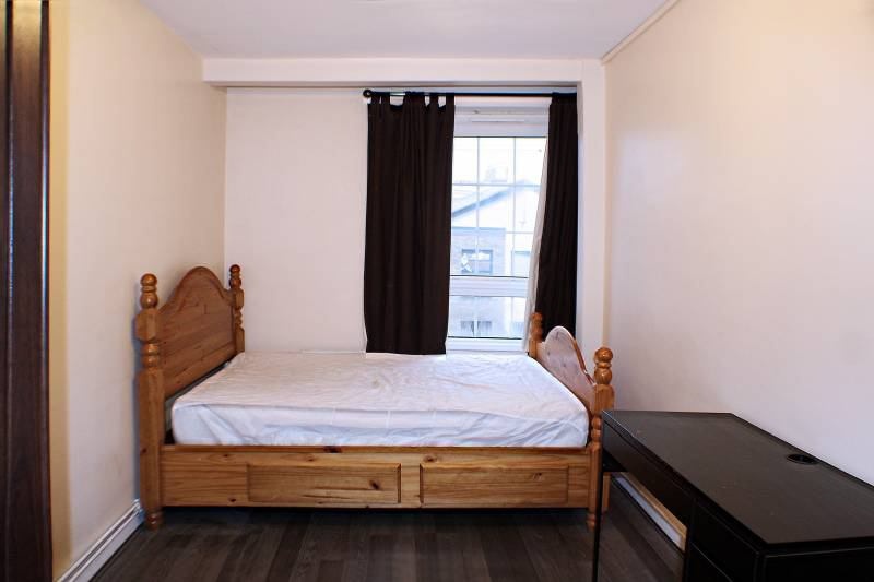 Room in a Shared Flat, Ross House, E1W, N1 7GU