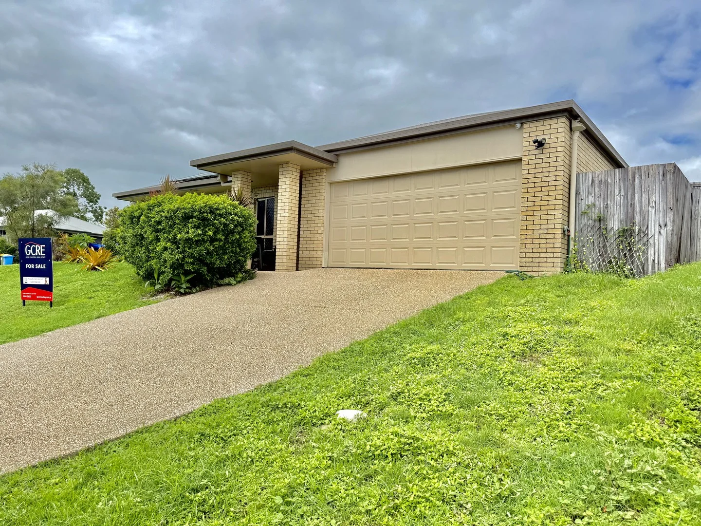26-28 Dobinson Street, Bucasia QLD 4750