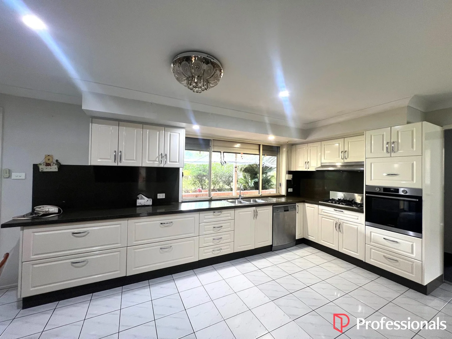 Additional image 4 of 25 Phar Lap Close, Casula NSW 2170